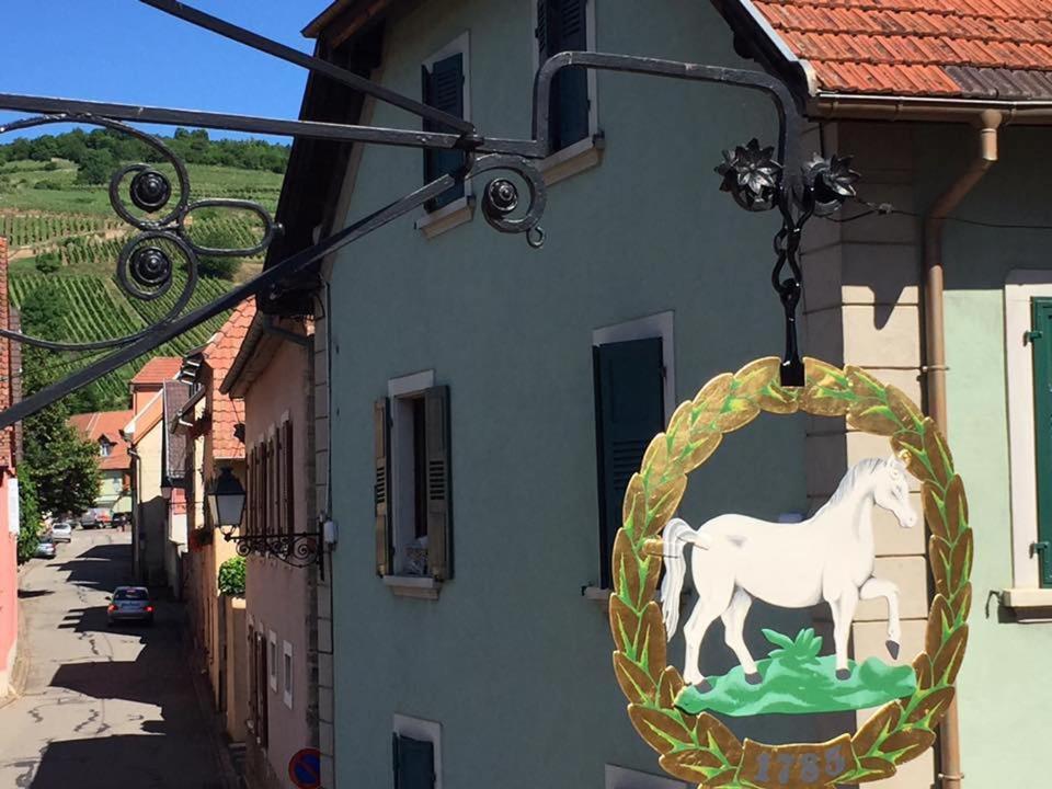 Auberge Du Cheval Blanc Depuis 1785 Westhalten Kültér fotó