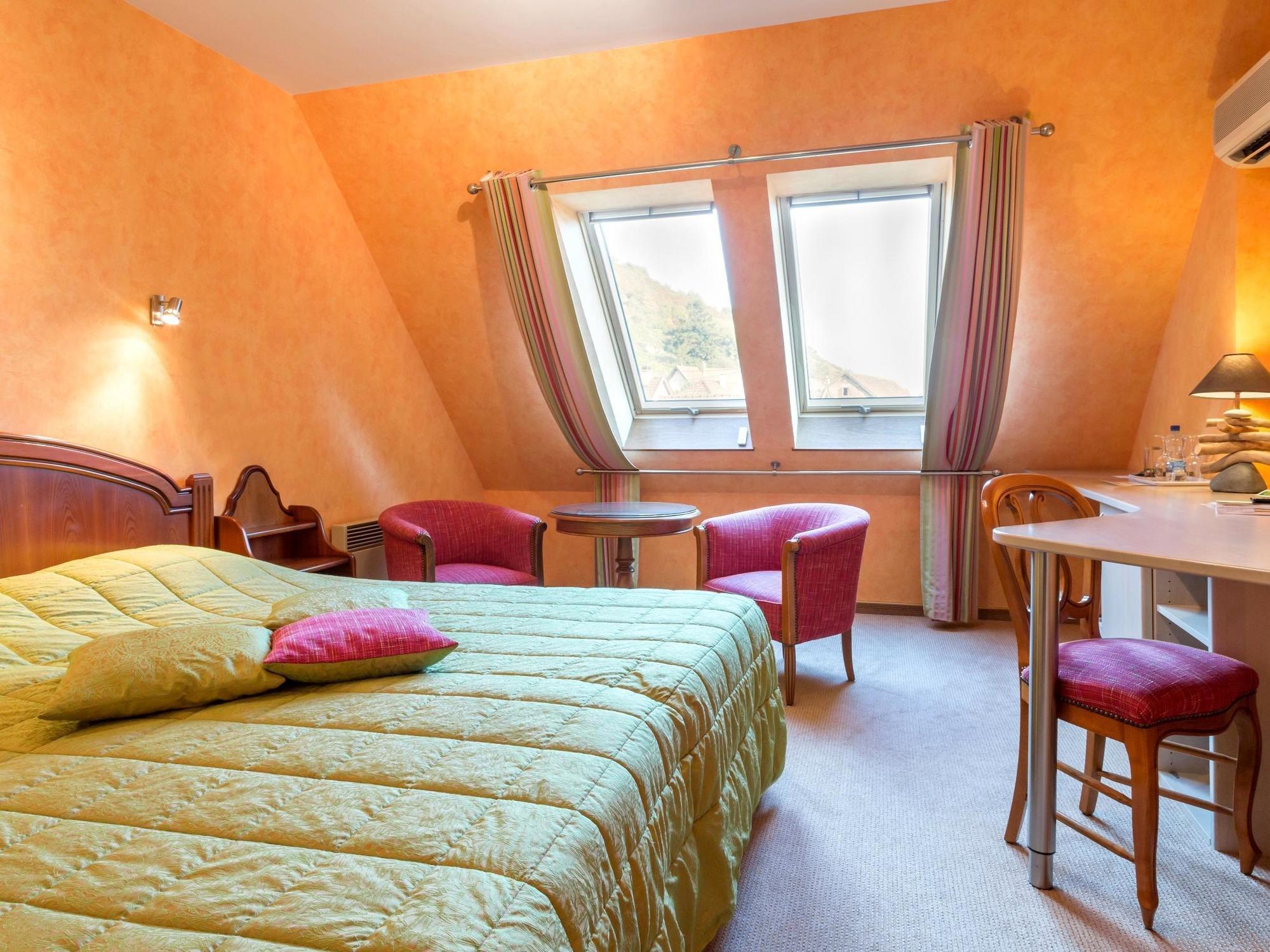 Auberge Du Cheval Blanc Depuis 1785 Westhalten Kültér fotó
